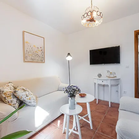 Charming Renovated Istrian Stone House Luca With A Beautiful Garden
