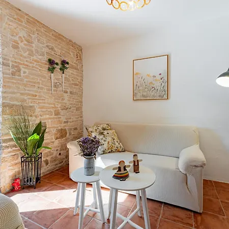 Nyaraló Charming Renovated Istrian Stone House Luca With A Beautiful Garden *