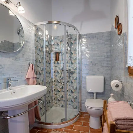 Charming Renovated Istrian Stone House Luca With A Beautiful Garden Glavani